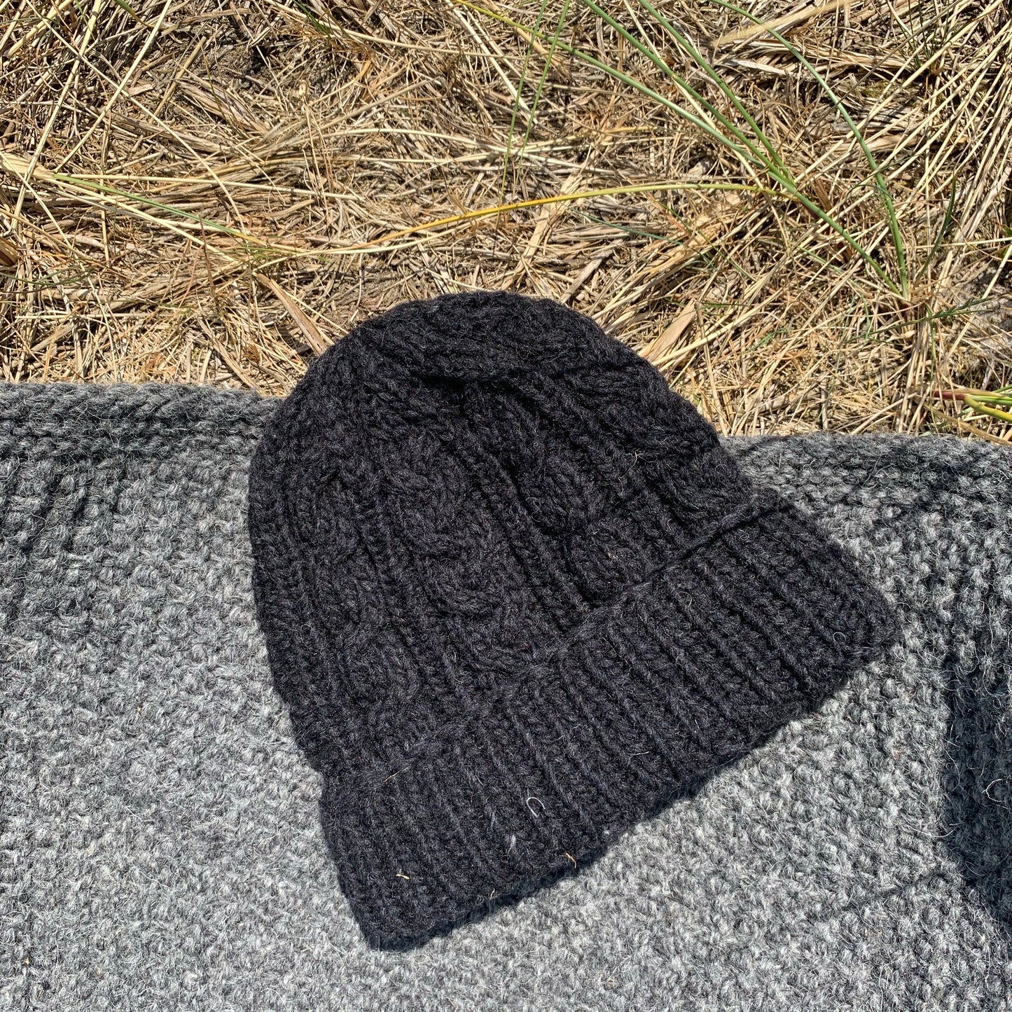 Nino Black Beanie