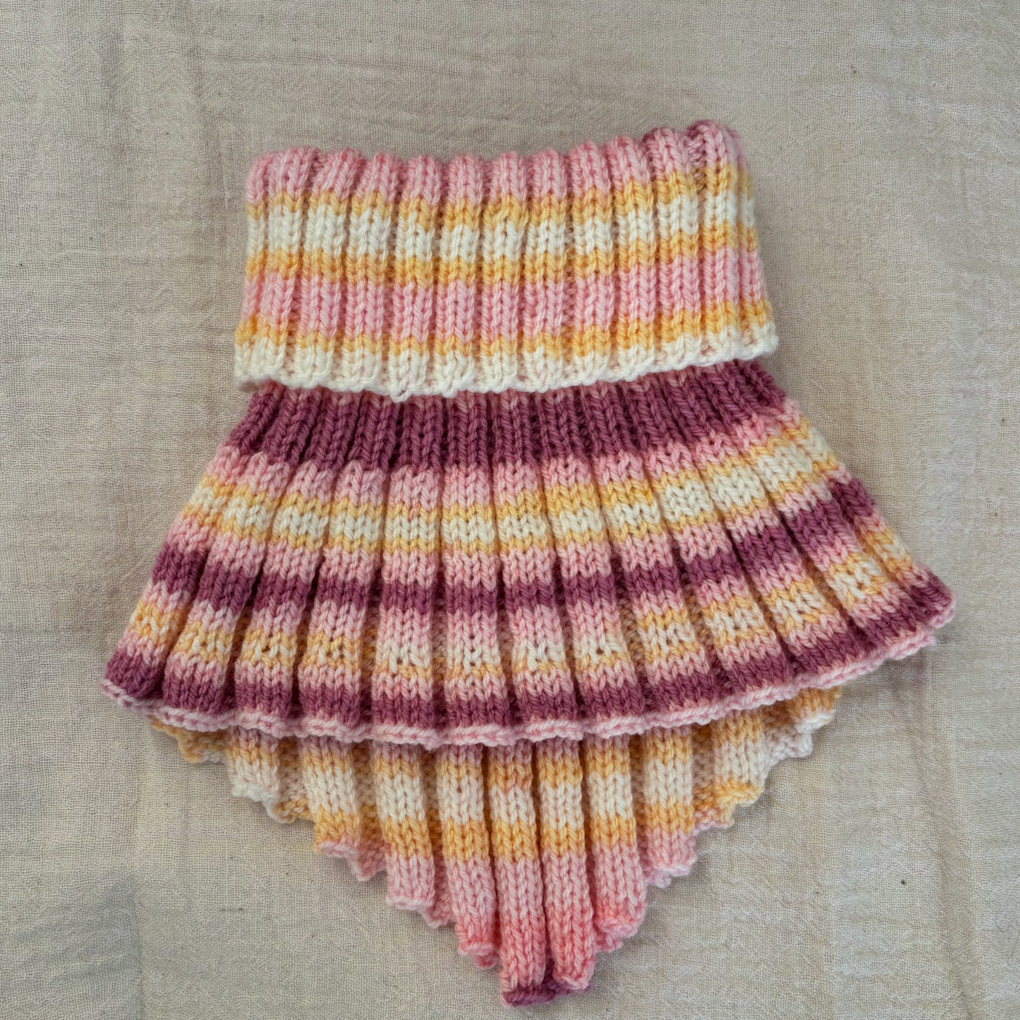 Håndstrikket halsedisse – blød, varm og formbar