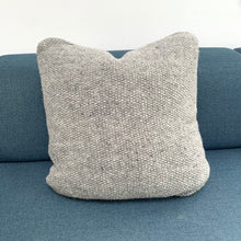 Indlæs billede til gallerivisning Wool Pillow Grey