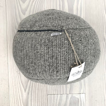 Indlæs billede til gallerivisning Wool Puf