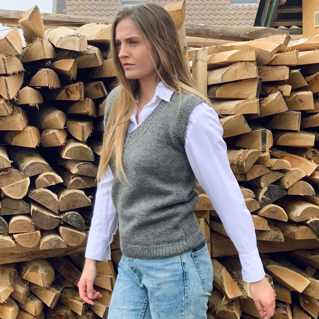 Monte Vest Grey